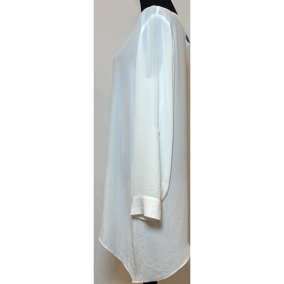 Chico’s White Tunic Sheer Roll Tab Sleeves and Asymmetrical Hem Size 1 (Medium) - Picture 2 of 4